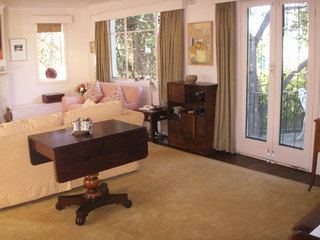 Lounge (2006-11-02)