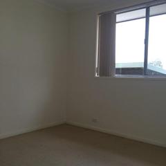 Bedroom (2015-05-22)