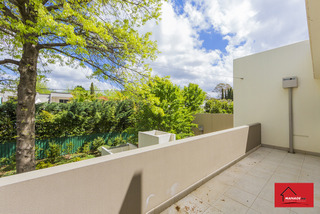 Balcony (2015-10-16)