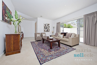 Formal Lounge Room (2012-04-20)