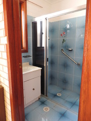 2nd Ensuite (2015-05-20)