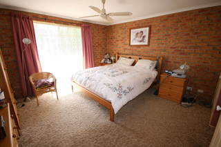 Bed 1 (2006-11-09)