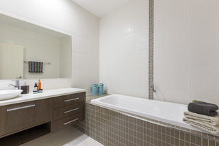 Main Bathroom (2019-01-21)
