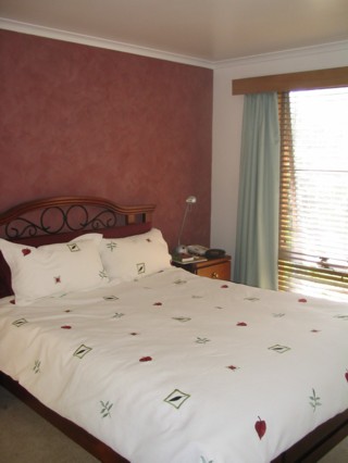 Bed 1 (2004-04-20)
