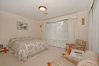 Bed 4 (2010-06-09)