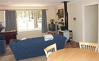 Family room (2007-03-15)