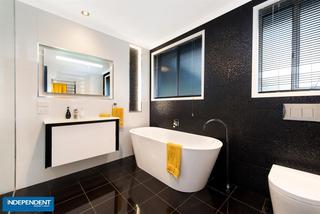 Bathroom (2015-11-18)