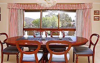 Dining (2003-10-08)