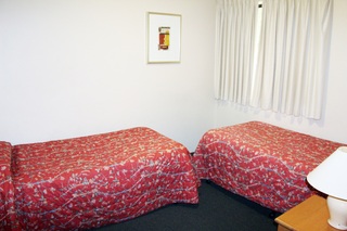 Bedroom 2 (2014-01-21)