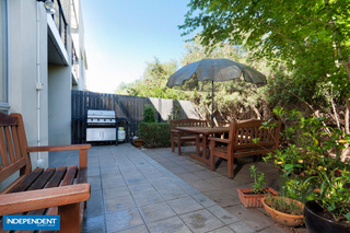 Courtyard (2012-11-10)