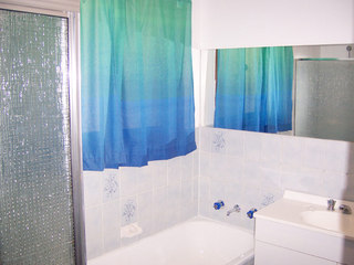 Bathroom (2006-07-18)