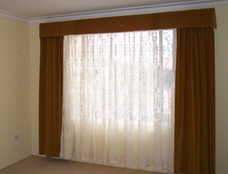 Bed 2 (2003-08-15)