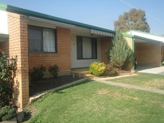 Frontyard (2013-04-11)