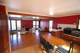 Lounge (2006-06-06)