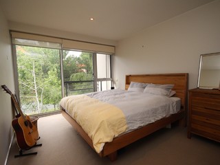 Bedroom (2018-11-02)