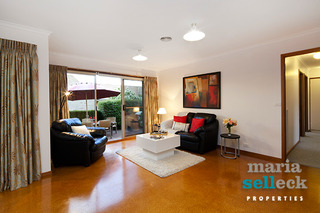Family Room (2014-11-04)