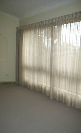 Lounge (2004-04-13)