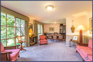 Lounge Room (2014-08-01)