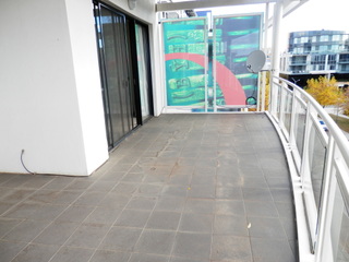 Balcony (2013-05-20)