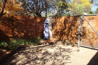 Front courtyard (2014-05-20)