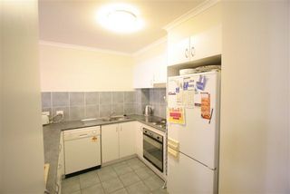 Kitchen (2010-05-24)