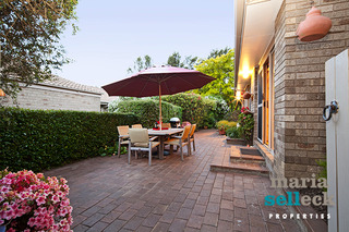 Alfresco Dining (2014-11-04)