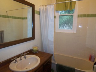 Bathroom (2009-07-28)